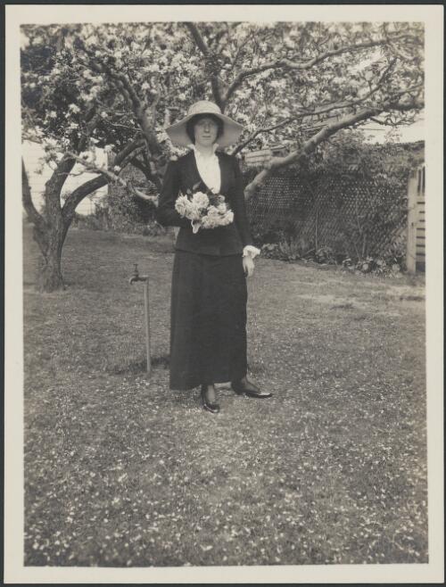 Portrait of Hester Dorothy Deane [?] in the garden at 25 Mercer Road, Malvern, Victoria, 1913 [picture]