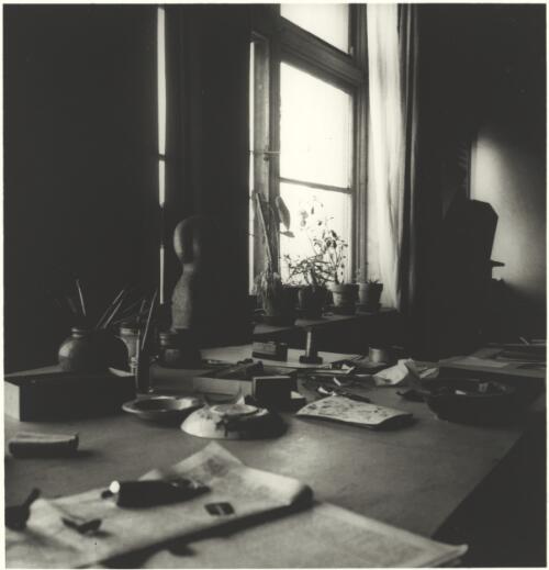 Max Dupain's studio interior, Clarence Street, Sydney, 1944 [picture] / Olive Cotton