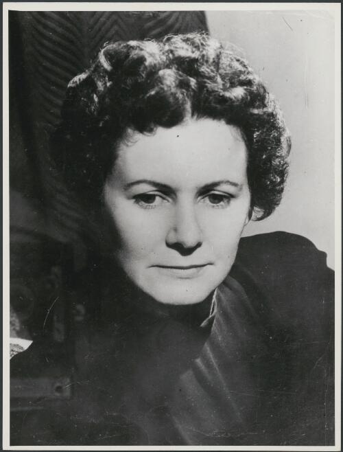 Portrait of Eleanor Dark, Australian author, 1971? [picture] / Australian News and Information Bureau