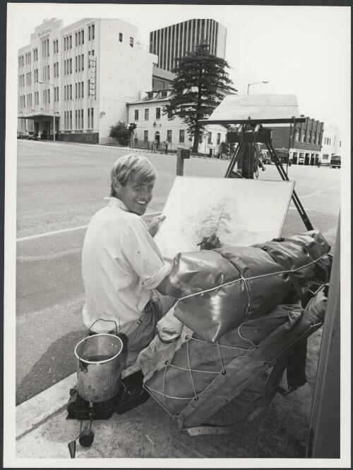 Simon Dennistoun-Wood sketching Ingle Hall, Hobart, 1975 [picture] / Australian Information Service photograph by Fred Kohl