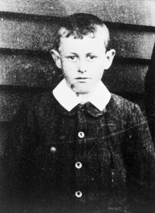 Portrait of Rex Nan Kivell aged 14, Christchurch, New Zealand, 1913 [picture]