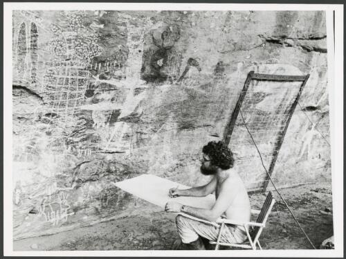 Eddie Oribin sketches part of a rock painting, Queensland, 6 March 1978 [picture] / Percy Trezise