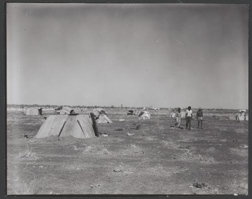 Aboriginal camp, Hooker Creek Mission, Hooker Creek, Northern Territory, 1958 [picture] / Australian Information Service photograph