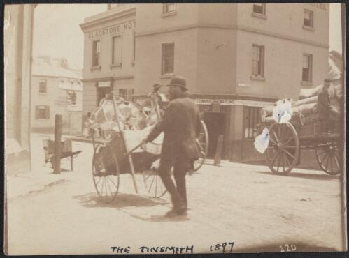 The tinsmith outside Gladstone Hotel, Sydney, 1897