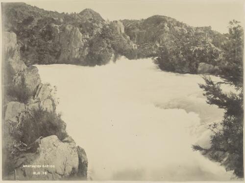 Arateatea Rapids near Wairakei, New Zealand [picture]