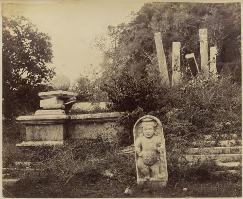 Padma Nidhi (personification of the Kuwera, God of Treasures) at the entrance of the Abhayagiri Vihara, Anurdhapura, Sri Lanka, ca. 1895 [picture]