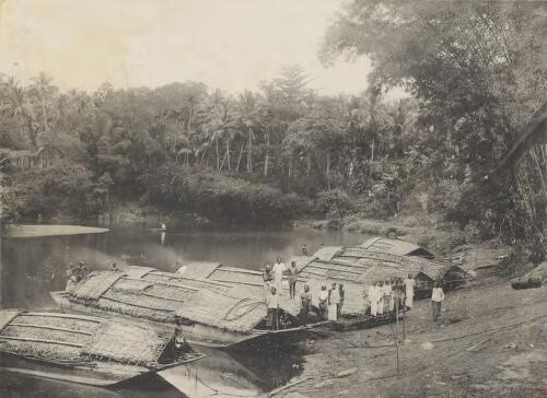 Paddy boats on the river, Ratnapura, Sri Lanka [picture]