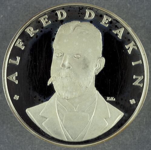 Coins commemorating the 75th anniversary of Federation Commonwealth of Australia, 1901-1976 [realia]