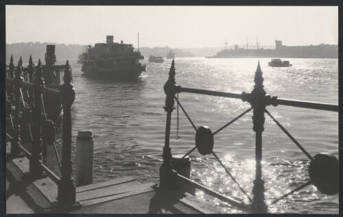 Morning light, Circular Quay, 1947 [picture] / Max Dupain