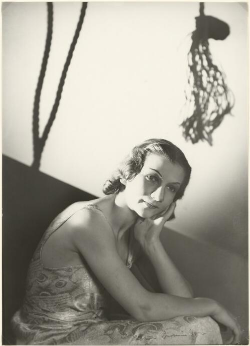 Portrait of Helene Kirsova, [1936-1937] [picture] / Max Dupain
