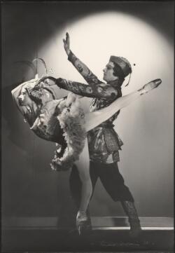 Portrait of Valentina Blinova and Valentin Froman, Ballets Russes, 1938 ...