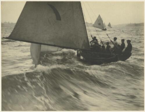 18 footers racing on Sydney Harbour, 2 [picture] / Cazneaux