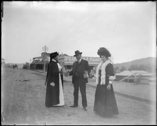 Matron Young and Mrs. Spiller collecting for the Red Cross, Gundagai, New South Wales, ca. 1900 [picture] / Charles Gabriel