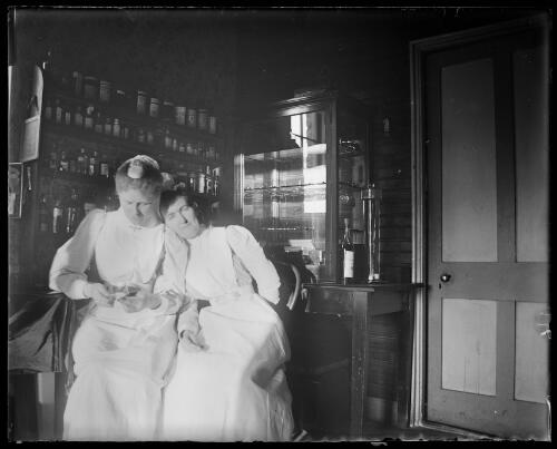 Two nurses, Gundagai, New South Wales, 2 [picture] / Charles Gabriel
