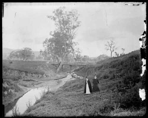 Two nurses at Jones' Creek, near Gundagai, New South Wales [picture] / Charles Gabriel