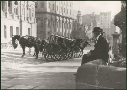 Cabbies, Bridge Street, Sydney, N.S.W., 1904 [picture] / [Harold Cazneaux]