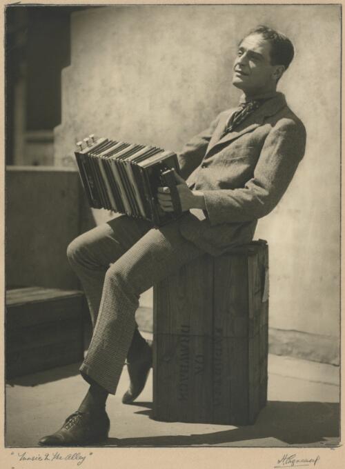 Music in the alley [picture] / H. Cazneaux