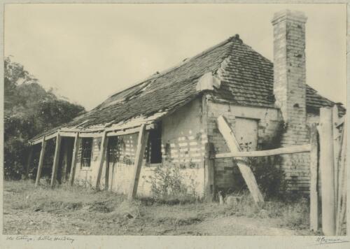 Old cottage, Little Hartley, New South Wales [picture] / Harold Cazneaux