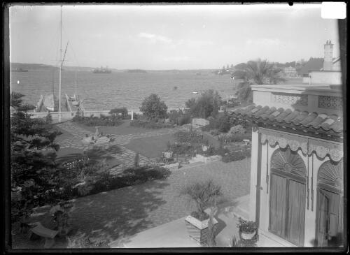 Boomerang, home of Mr. F. Albert, Elizabeth Bay, garden from first floor terrace, 1928 [picture] / Harold Cazneaux