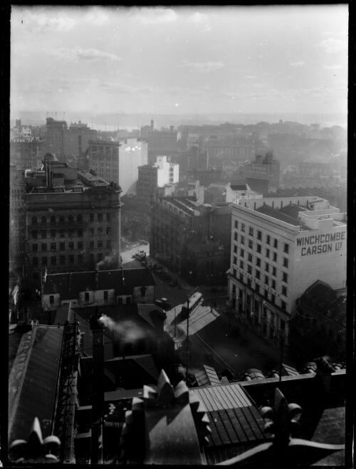 View of Sydney from Astor Flats, Gordon, New South Wales, ca.1930 [picture] / Harold Cazneaux