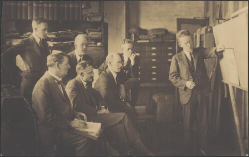 Members of the Sydney Camera Circle, Sydney, approximately 1924 / Harold Cazneaux