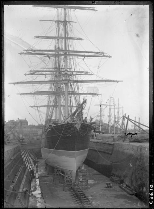 Mort's dry dock at Waterview Bay, Balmain, Sydney, 1901 [picture] / William Henry Corkhill