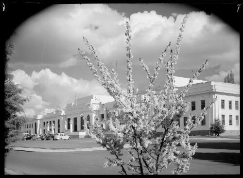 [Parliament House viewed diagonally from edge of Parkes Place and King George Terrace, Canberra, 2] [picture] / R.C. Strangman