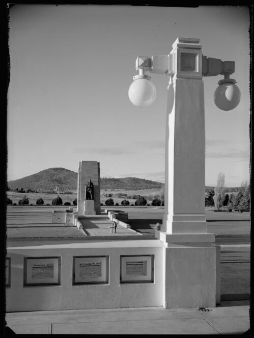 [King George V Memorial, Parkes Place, from front verandah of Parliament House, Canberra] [picture] / R.C. Strangman