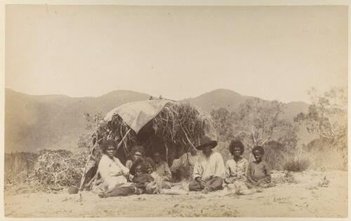 Photographic views of Townsville [picture] / Globe Photographic Co., Sydney