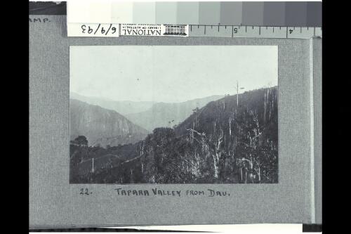 Tapara Valley from Dau [picture] / C.H. Karius