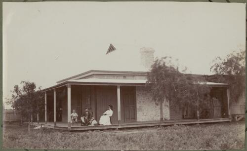 Schoolmaster and family, Goodooga, New South Wales, ca. 1915 [picture] / E.C. Kempe