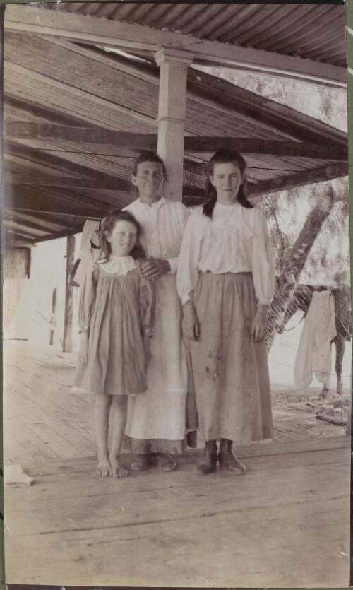 A very bushy family, New South Wales, ca. 1910 [picture] / E.C. Kemp