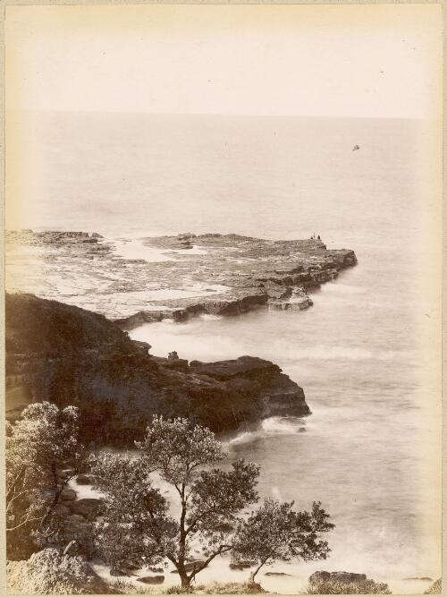 Fishing from the rocks, Clifton, New South Wales, ca. 1880s [picture] / Charles Kerry
