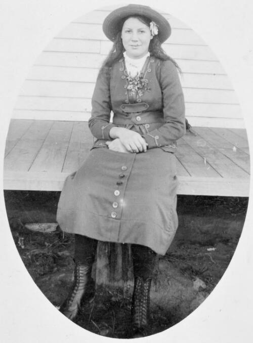 Maylee Evelyn Wilson guardian of George Swan, Tilba Tilba, New South Wales, approximately 1917 [picture]