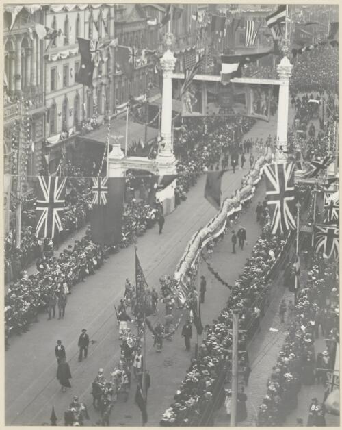 Chinese dragon on parade in Melbourne, 1901 [picture]