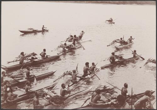 Solomon Islanders in canoes alongside the Southern Cross for trade at Santa Cruz, Santa Cruz Islands, 1906, 2 / J.W. Beattie