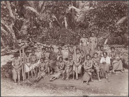 Women and children of Roas Bay, Malaita, Solomon Islands, 1906 / J.W. Beattie