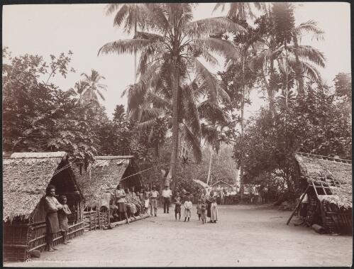 Local people in the village of Madoa, Solomon Islands, 1906, 1 / J.W. Beattie
