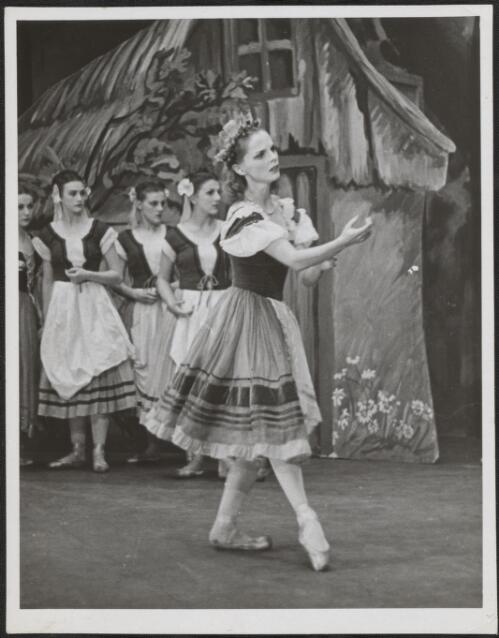 Sally Gilmour in Giselle, Ballet Rambert, ca. 1948 [picture] / Jean Stewart