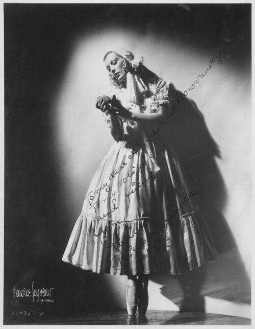 Tatiana Riabouchinska in costume for Le spectre de la rose, Ballets Russes [picture] / Maurice Seymour, Chicago