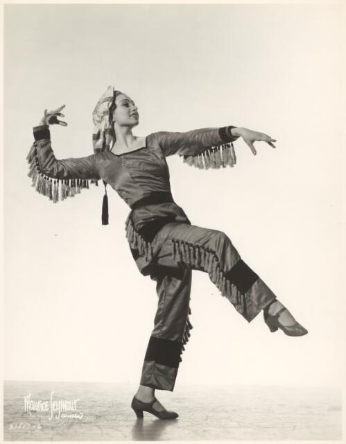 Olga Morosova in costume for Union Pacific, Ballets Russes [picture] / Maurice Seymour, Chicago
