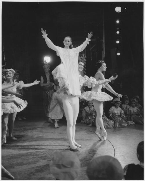 Unidentified dancer as Clara, Garth Welch and Marilyn Jones in The Nutcracker, The Australian Ballet, 1963 [picture] / Eric Smith