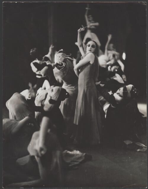 Laurel Martyn as Remorse with dancers of the Borovansky Ballet in Fantasy on Grieg's Concerto in A minor [picture]