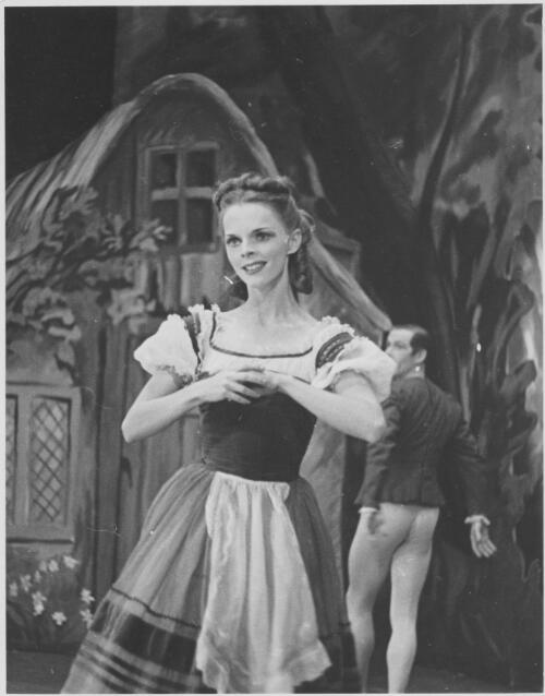 Sally Gilmour in Giselle Act I, Ballet Rambert Australian tour, 1947-1949 [4] [picture] / Jean Stewart, Toorak