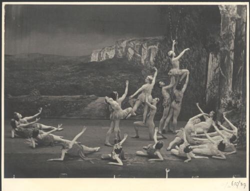 Dancers of the Borovansky Ballet in Australia, symbolical bush ballet [5] [picture] / [Hugh P. Hall]