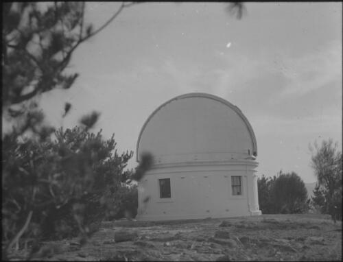 Solar Observatory, Mount Stromlo [picture] / W.J. Mildenhall