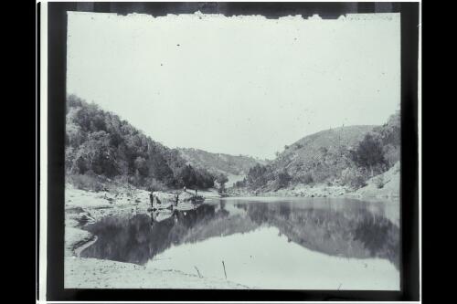 Bottom reaches of Murrumbidgee River [picture] / W.J. Mildenhall