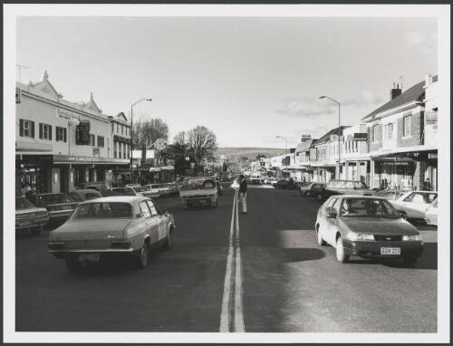 Sharp Street Cooma [picture] / Brendan Bell photographer