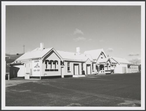 Cooma Railway Station [picture] / Brendan Bell photographer