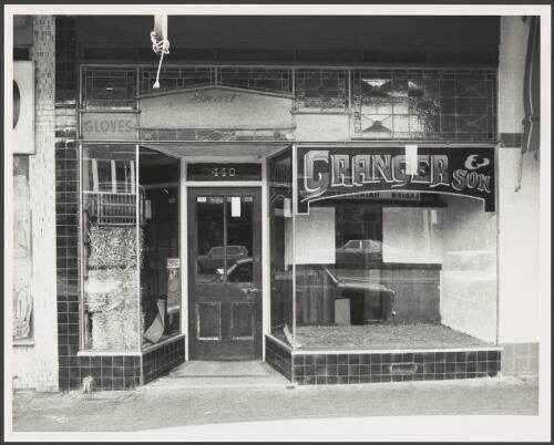 Granger & Son empty shopfront, Oxford Street, Sydney, ca. 1974 [picture] / Greg Battye